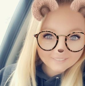 Meet your Posher, Bobbi